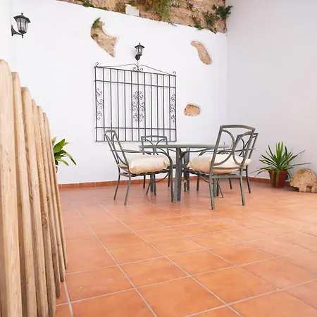 Casa Con Parking A 500m Del Tajo De *