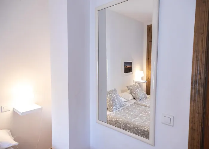 Casa Con Parking A 500m Del Tajo De Appartamento