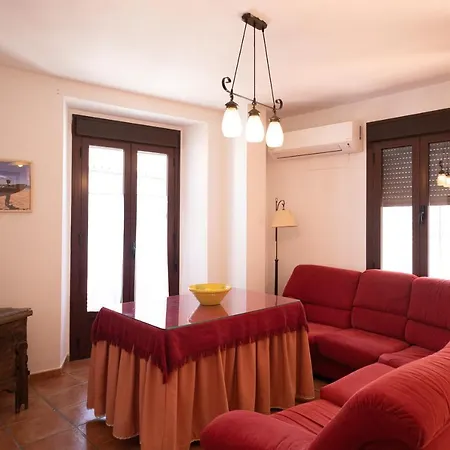 Casa Con Parking A 500m Del Tajo De דירה