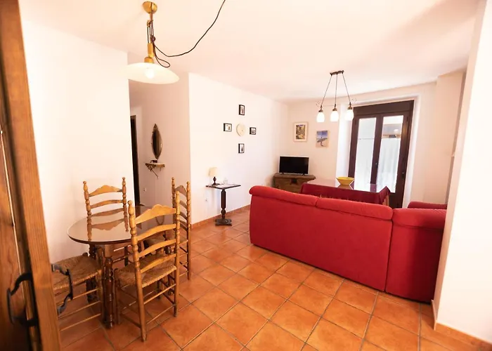 Casa Con Parking A 500m Del Tajo De דירה *